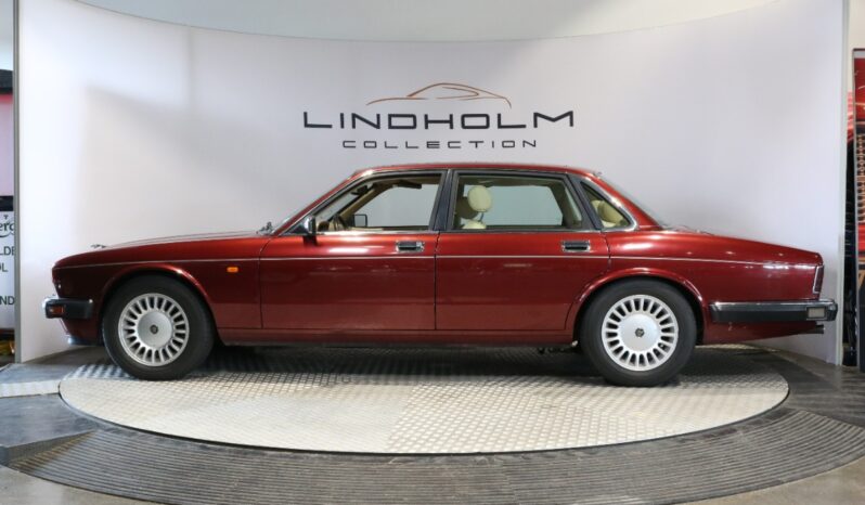Jaguar XJ12 XJ 40 full