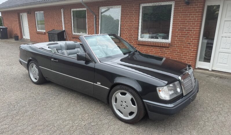 Mercedes-Benz E-Klasse (W124) cabriolet full