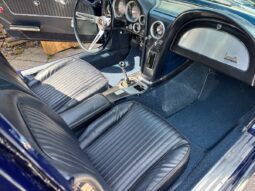 Chevrolet Corvette Sting Ray Coupe full