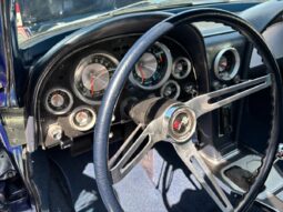 Chevrolet Corvette Sting Ray Coupe full
