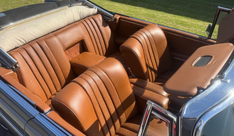 Mercedes-Benz 220-280 (W111) cabriolet full