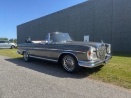 Mercedes-Benz 220-280 (W111) cabriolet full