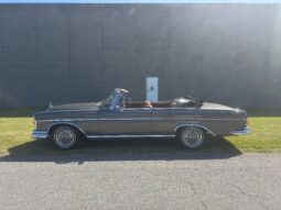 Mercedes-Benz 220-280 (W111) cabriolet full