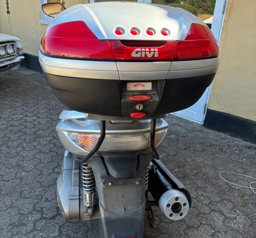 Kymco Xciting 500i Maxi Scooter full