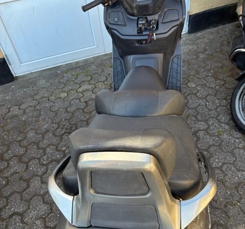 Suzuki Am 400 Burgmann Maxi Scooter full