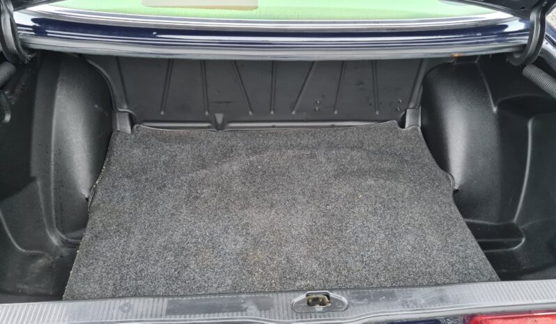 Mercedes-Benz 200-300 (W123) 230E full