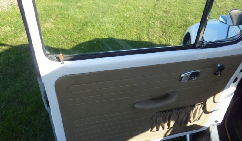 VW Bobbel 1300 “Kadron” full