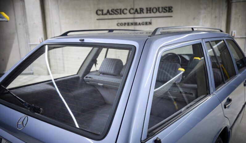 Mercedes-Benz E-Klasse (S124) 230 TE full