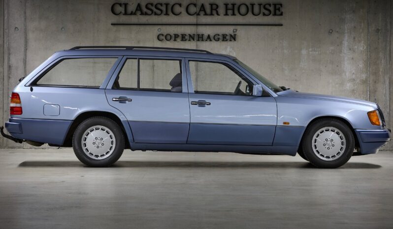 Mercedes-Benz E-Klasse (S124) 230 TE full
