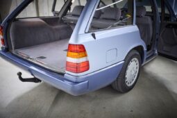 Mercedes-Benz E-Klasse (S124) 230 TE full