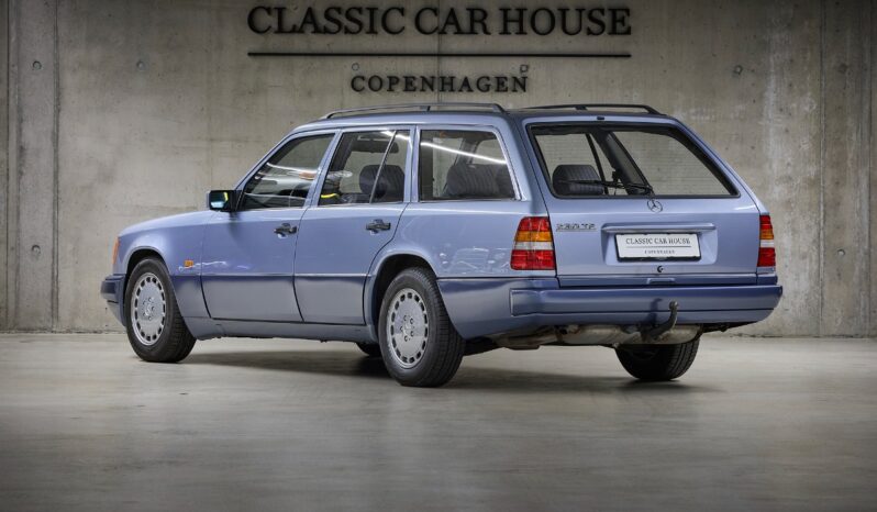 Mercedes-Benz E-Klasse (S124) 230 TE full