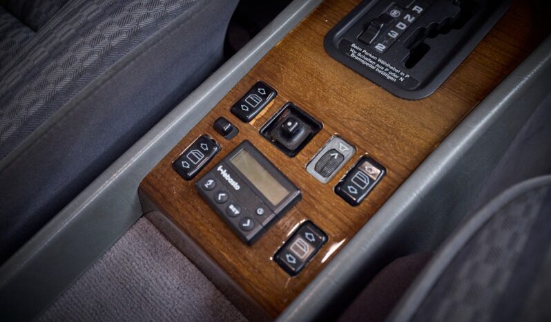 Mercedes-Benz E-Klasse (S124) 230 TE full