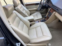 Mercedes-Benz E-Klasse (W124) 300TE 4Matic full