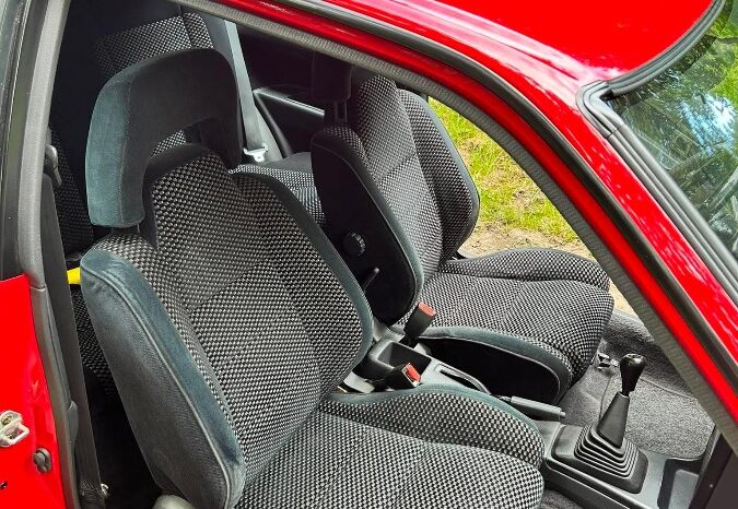 Toyota Corolla Xli (GTI) full