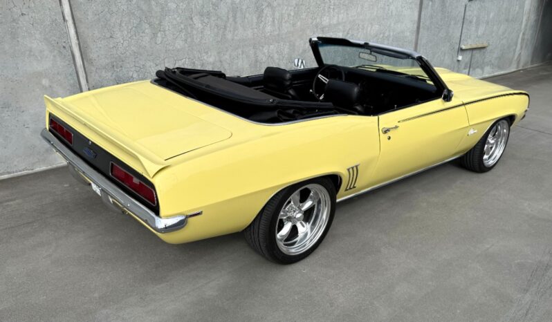 Chevrolet Camaro SS Convertible full