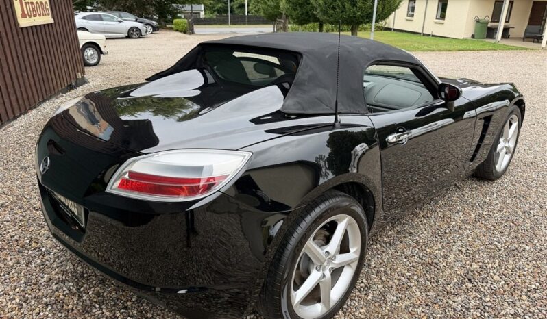 Opel GT 2,0 Turbo full