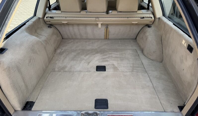 Mercedes-Benz E-Klasse (W124) 300TE 4Matic full