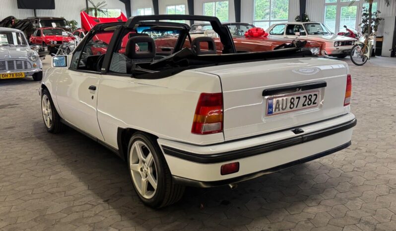 Opel Kadett GSi Cabriolet full