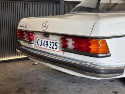 Mercedes-Benz 200-300 (W123) 230 CE aut. 2.3 full