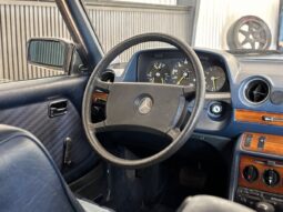 Mercedes-Benz 200-300 (W123) 230 CE aut. 2.3 full