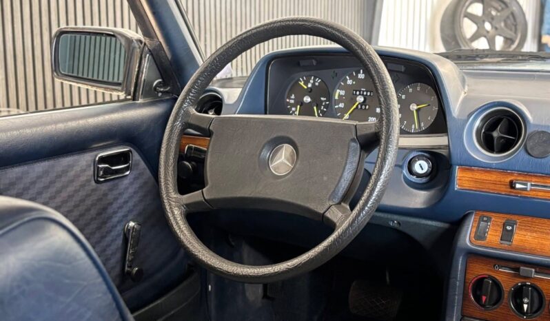 Mercedes-Benz 200-300 (W123) 230 CE aut. 2.3 full