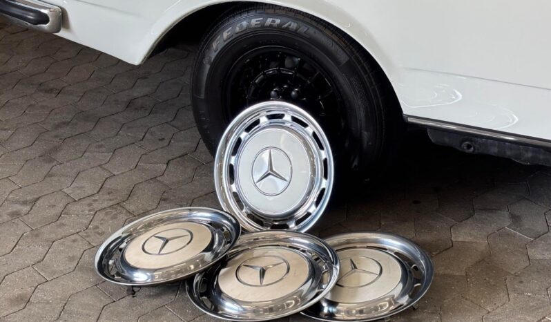 Mercedes-Benz 200-300 (W123) 230 CE aut. 2.3 full