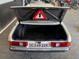 Mercedes-Benz 200-300 (W123) 230 CE aut. 2.3 full