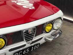 Alfa Romeo GT 1300 Junior full