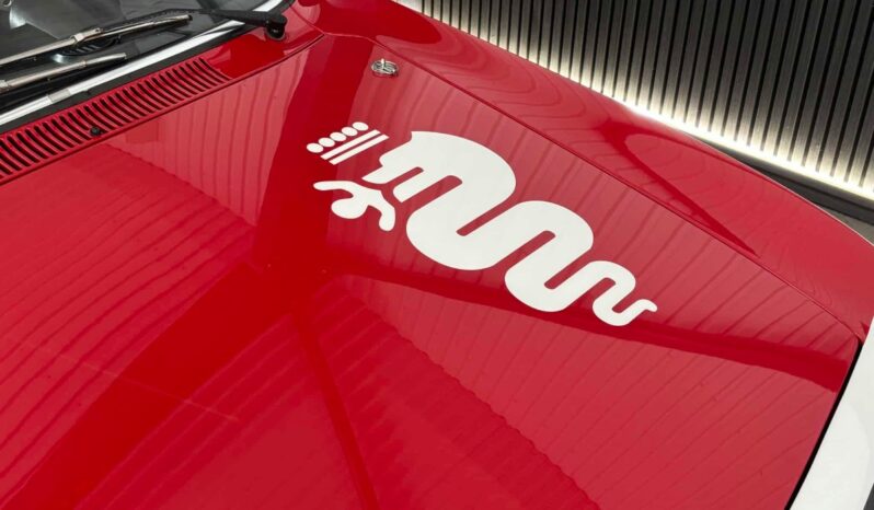 Alfa Romeo GT 1300 Junior full
