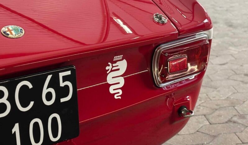Alfa Romeo GT 1300 Junior full