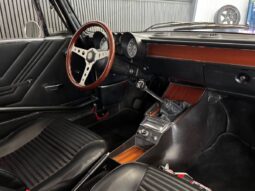 Alfa Romeo GT 1300 Junior full