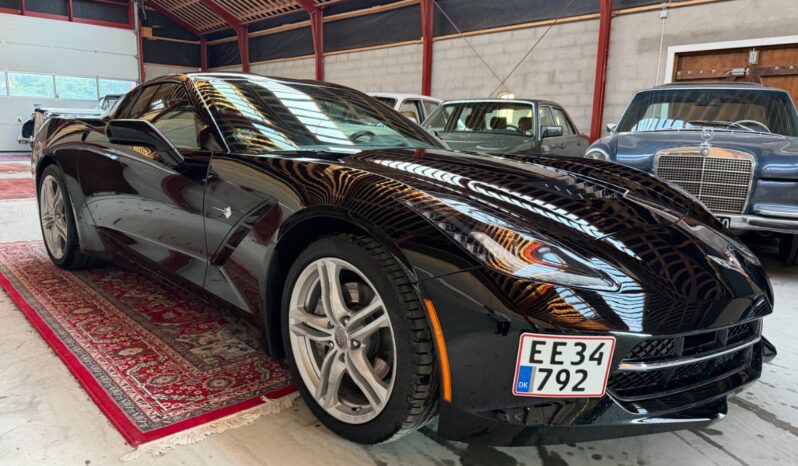 Chevrolet Corvette C7 stingray full
